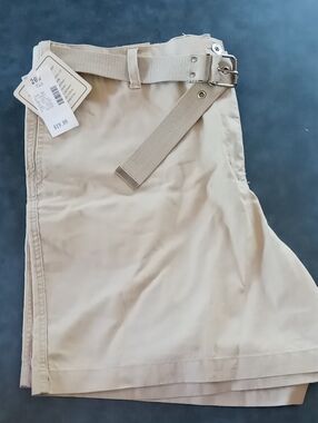 NWT Essentials by Maggie Shorts